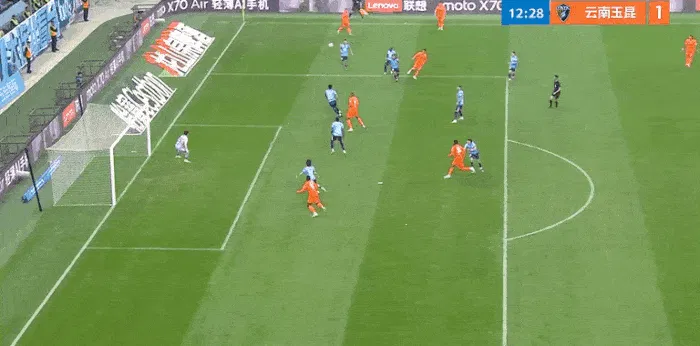 开云登录入口-梦幻开局！奥斯卡力压吕焯毅破门，玉昆2-0英博