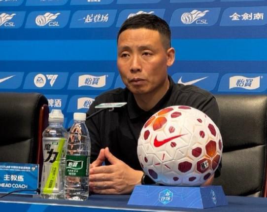 开云app下载-陈涛：球队形成了非常良性的竞争，对4月拿6分的结果并不满意